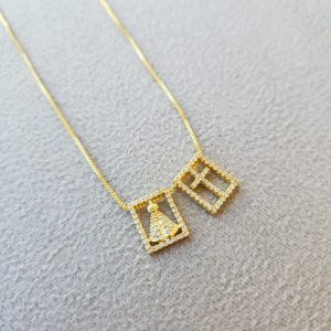 Colar Escapulário Com Zircônias