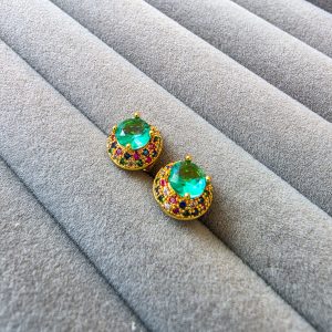 Brinco Ponto de Luz Cravejado Em Zircônias