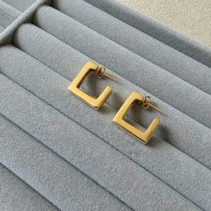 Argola Quadrada Pequena